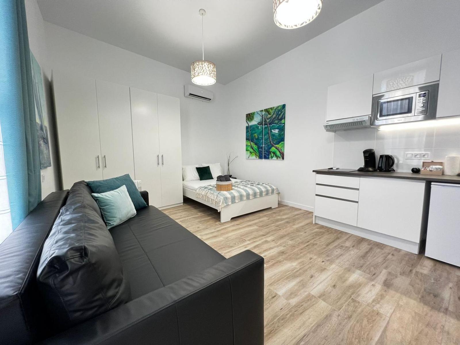 Aparthotel Rodrigues 15 *